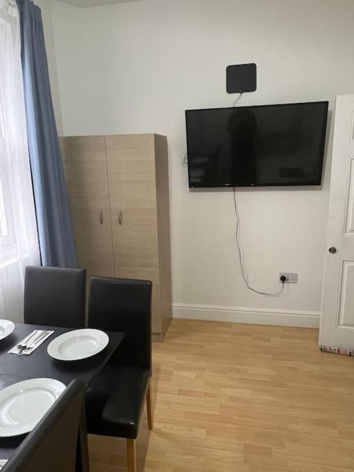 001- Lovely 3-Bedroom Very Close To Oxford Street London Exterior photo