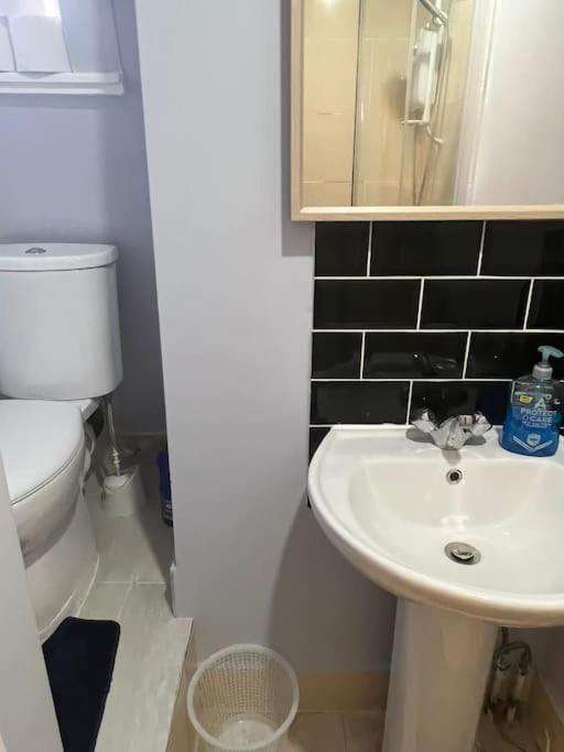 001- Lovely 3-Bedroom Very Close To Oxford Street London Exterior photo